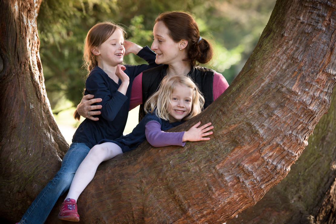 Lauriston Castle Edinburgh family photographer mum and two daughters in tree