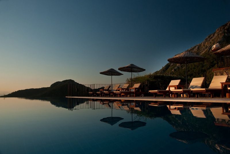 Tea Break Tog awards - Infinity pool at dawn at the Dionysos Hotel in Turkey